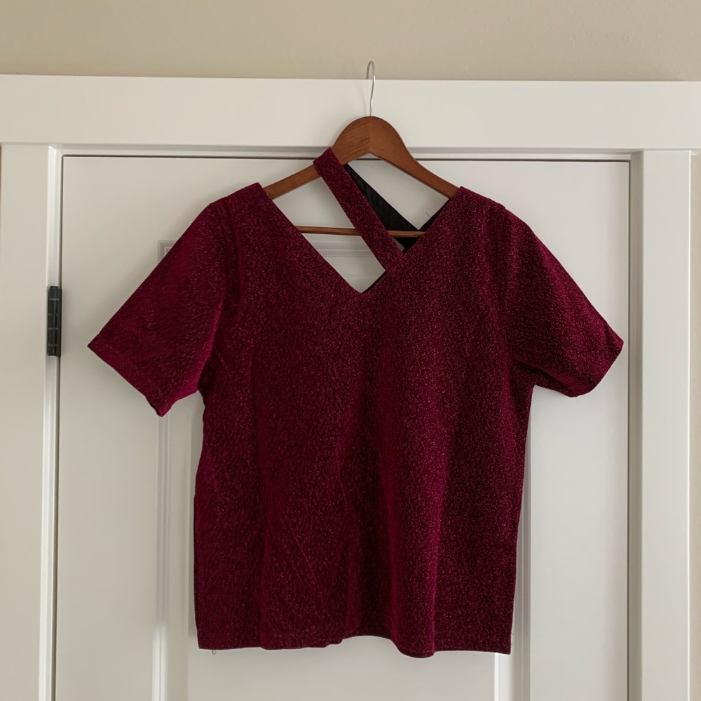 V neck shiny short sleeve